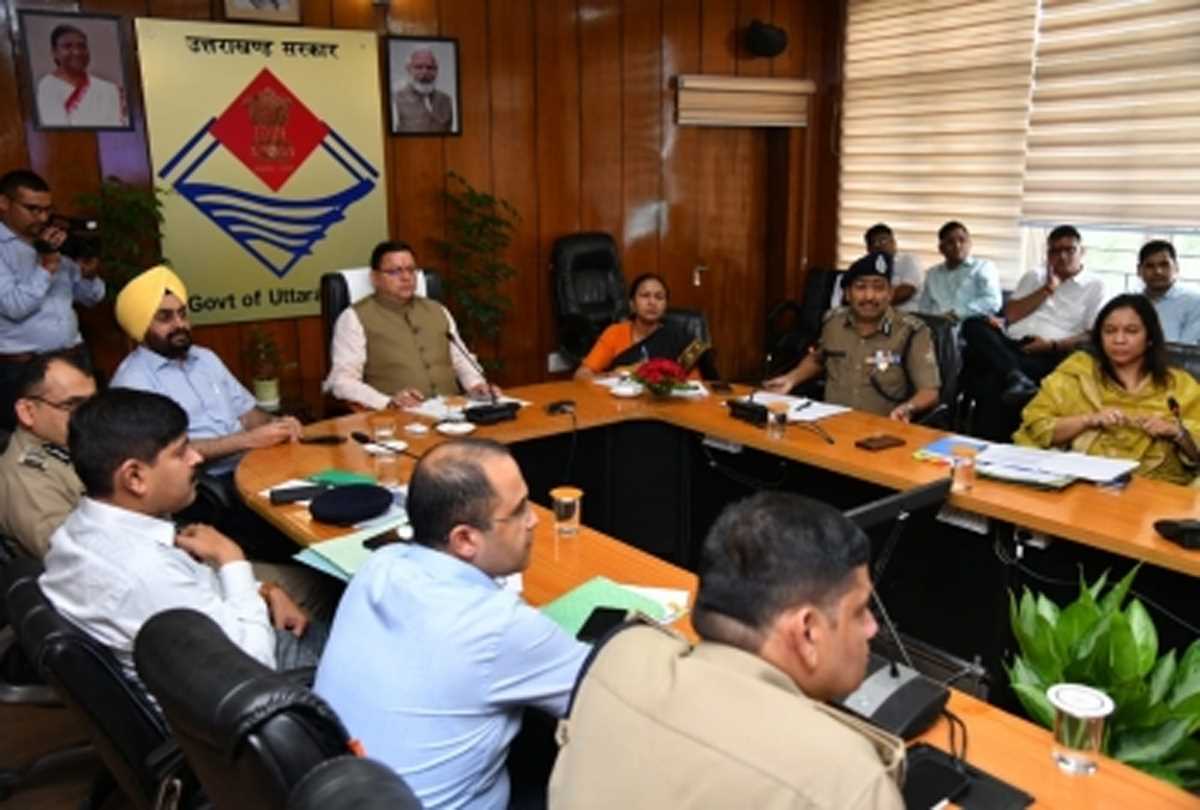 साइबर सुरक्षा तंत्र को मजबूत करने के लिए सीएम धामी ने की गृह विभाग की समीक्षा बैठक, अधिकारियों को दिए निर्देश